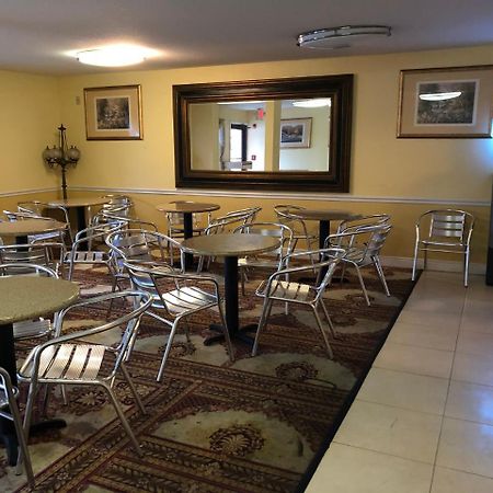 Executive Garden Titusville Hotel Eksteriør bilde